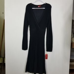 NWT Lightweight black knit dress sz L